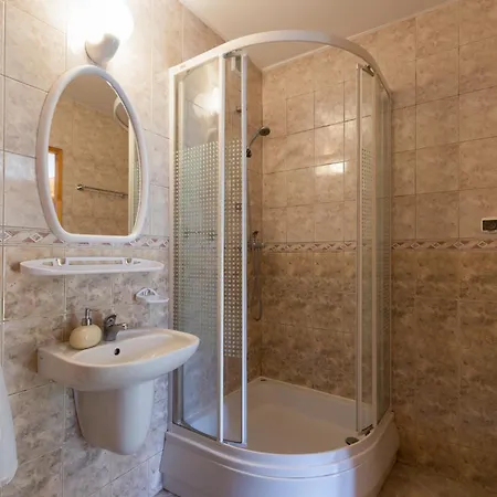 ホームステイ Goscinne Gabi