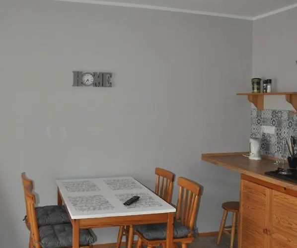 Goscinne Gabi Kwatera prywatna Gniezdzewo