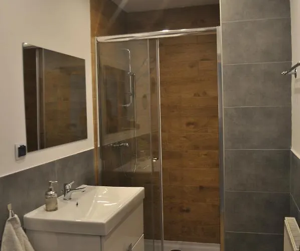 Goscinne Gabi Kwatera prywatna Gniezdzewo